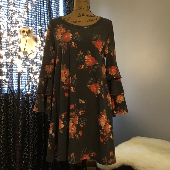 Floral Dress 1 Sz Large Left! - Picture 3 of 5